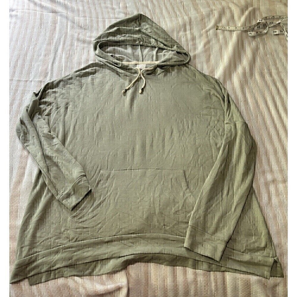 Tresics Pullover Hoodie Size Medium Sage Green Super Soft Women's Stretch